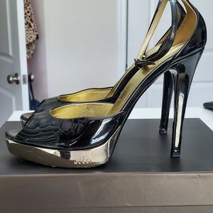 gucci patent leather heels